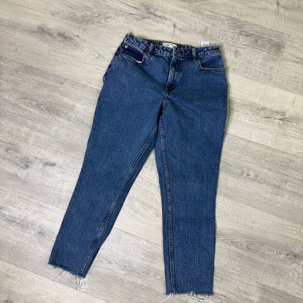 Abercrombie & Fitch Dark Blue Skinny Jeans